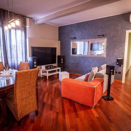 Cinematic Modern Flat, 100 Mt Da Ospedale Daire Ravenna Dış mekan fotoğraf